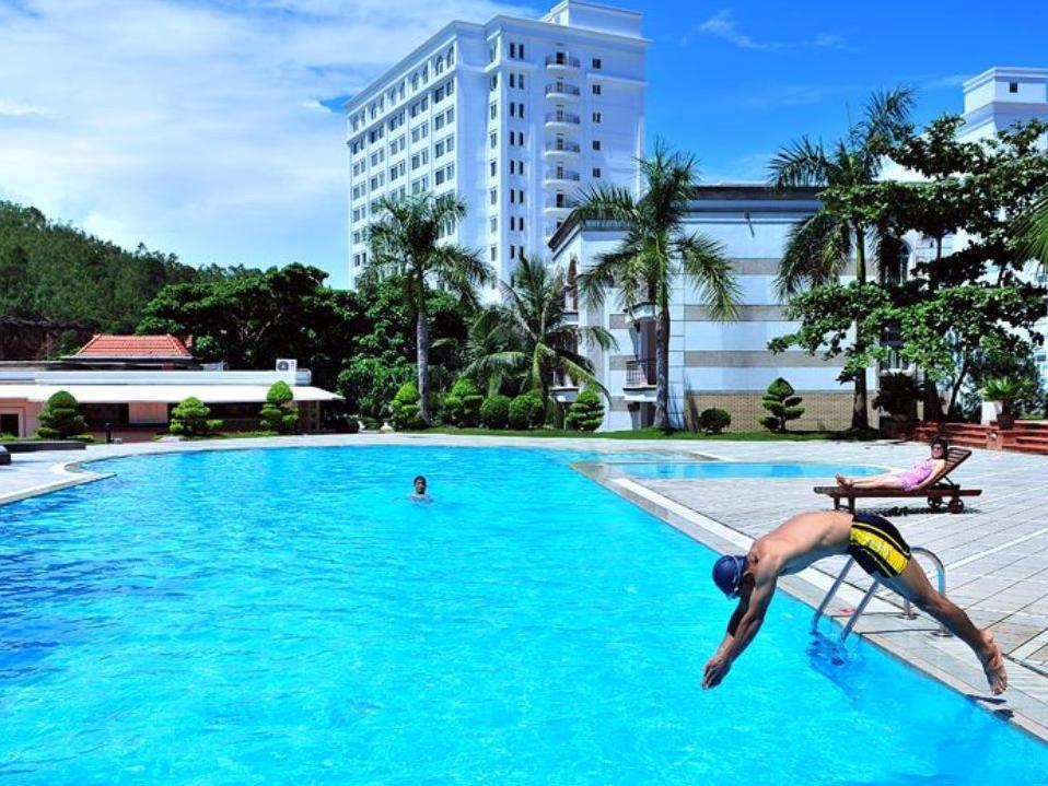 Royal Villas Halong Hạ Long Extérieur photo